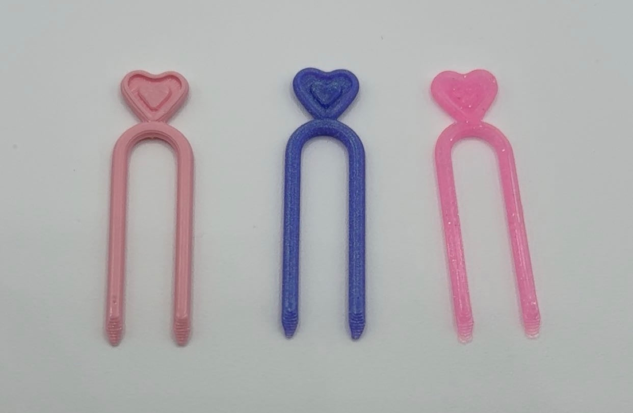 3D Printed Heart Propagation Pins (Assorted Colors) 20 Pack